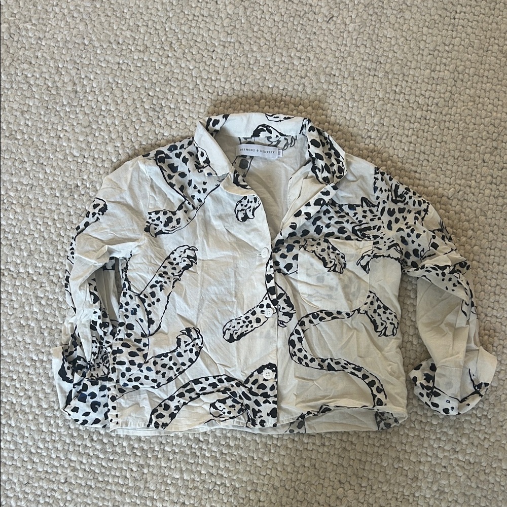 Desmond and Dempsey jag pajama top xs